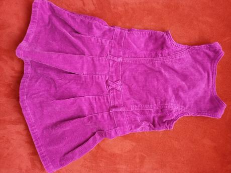 Dievčenské menčestrové šaty, 104