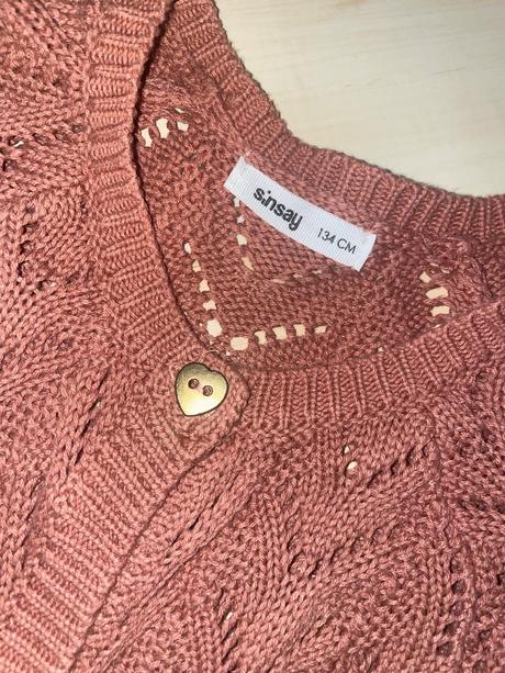 Dievčenské svetríky veľ.134, sinsay,134