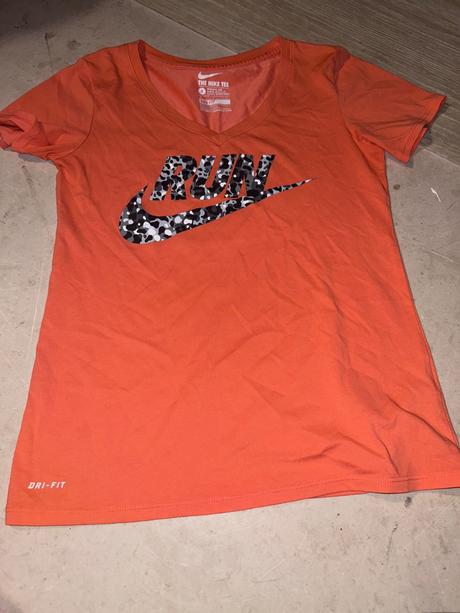 Tričká znackove, m