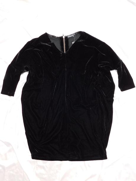 Trendy zamatove šaty, 38