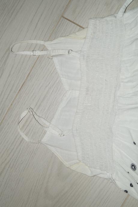 Letné šatôčky, 140