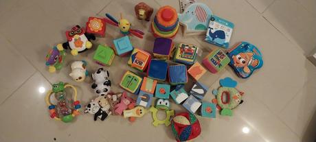 Mix hraciek vtech, fisher price, lamaze atd, 