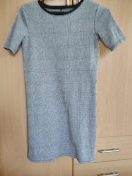 Upletove šaty s krátkym rukávom, takko,xs