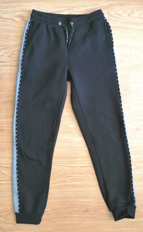 Chlapčenské tepláky umbro, čierne, veľ. 170, umbro,170