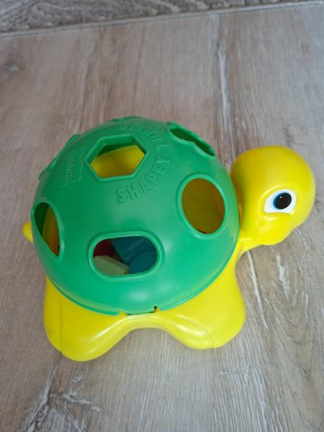 Korytnačka s kockami na zakladanie,