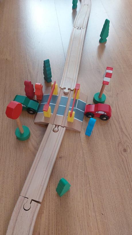 Maxi drevená vláčiková dráha s príslušenstvom,