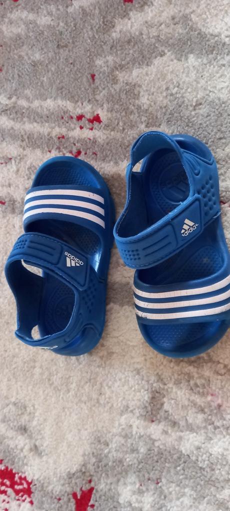 Sandaliky, adidas,25