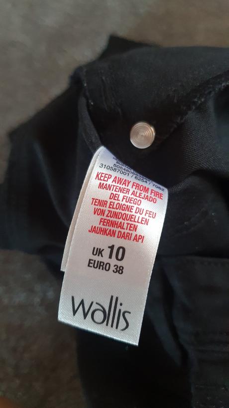 Nohavice 38 wallis, 38