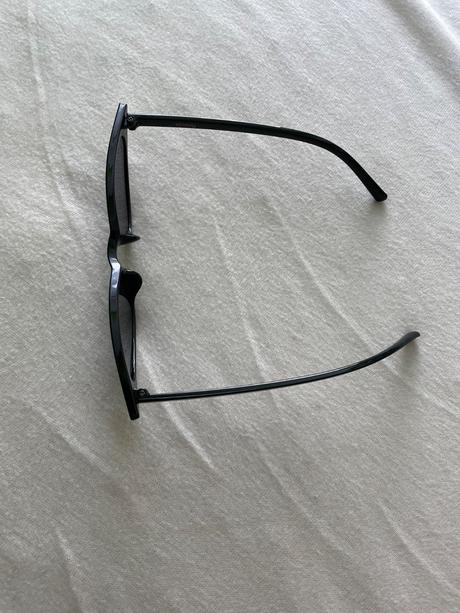 Slnecne okuliare, sinsay