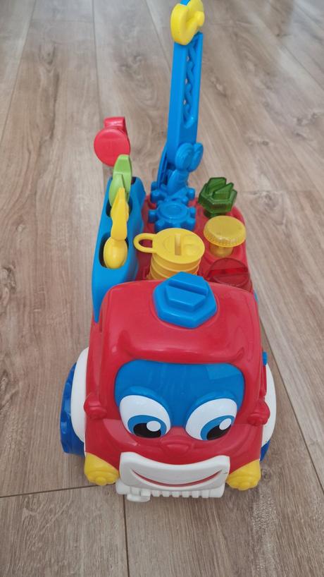 Interaktívne autíčko zn. clementoni, 