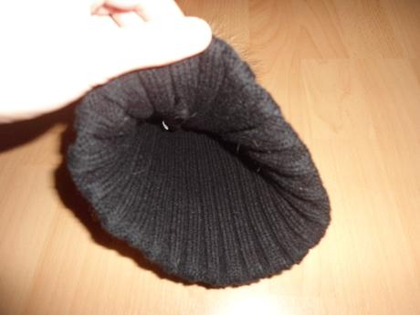 Cierna dievcenska čiapka, 