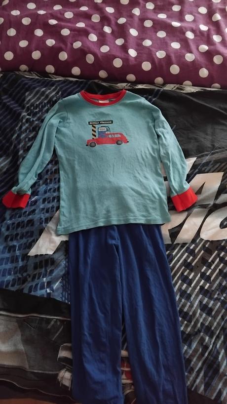 Pyžamko auto s pumpou č.110/116, kappahl,110