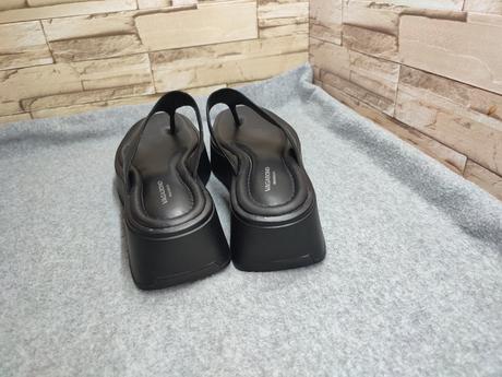 Vagabond 41 - dámske čierne kožené šľapky, vagabond,41