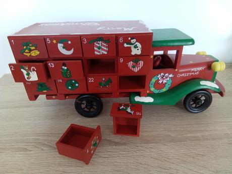 Adventný kalendár,