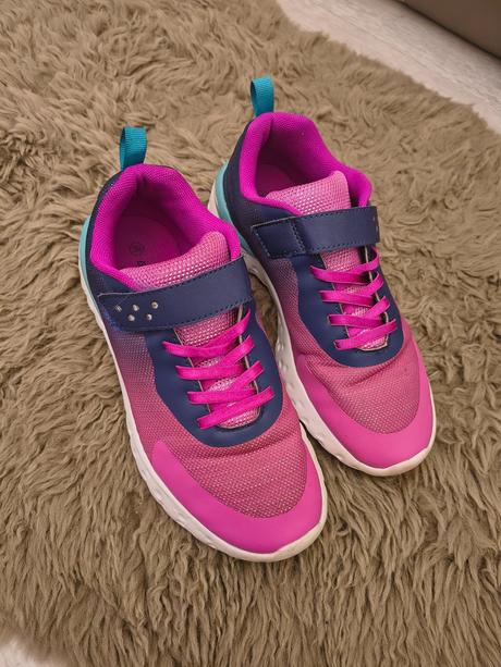 Botasky, graceland,36