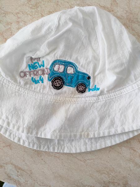 Čím vyprať biely klobúčik?