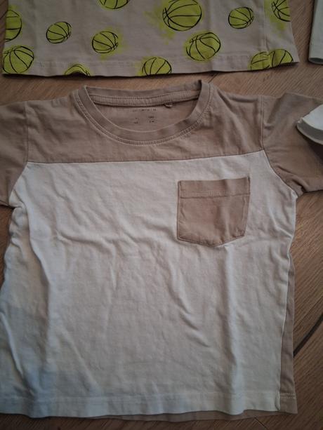 4 ks letne tricka, 104