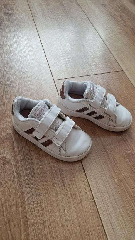 Tenisky zn. adidas veľ. 23., adidas,23