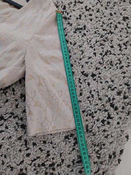 Spoločenské šaty, 40