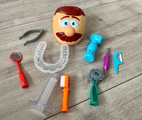 Malý zubár palydoh,