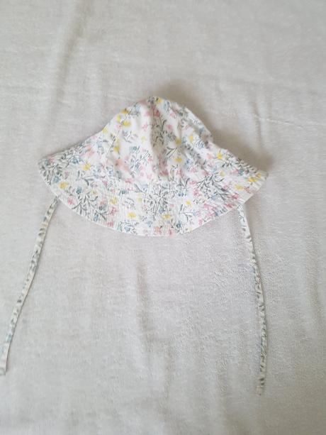 Kvietkovaný klobúčik h&m, č. 86, h&m,86