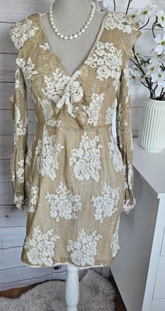 Krásne sexy čipkové šaty, s