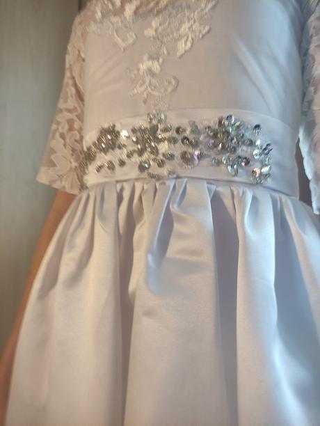 Šaty na prvé sväté prijímanie, 164