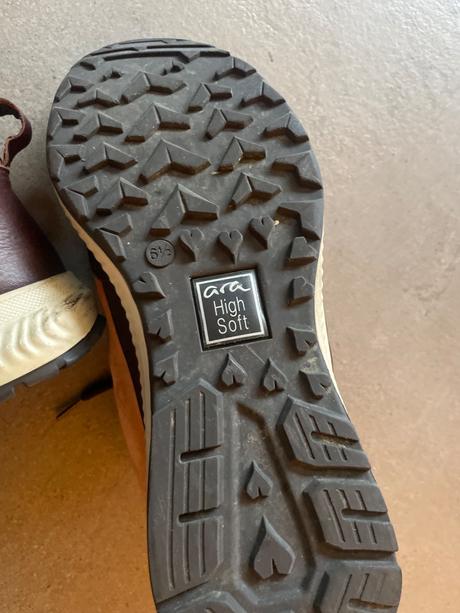 Kvalitné goretexové topánky, ara,40