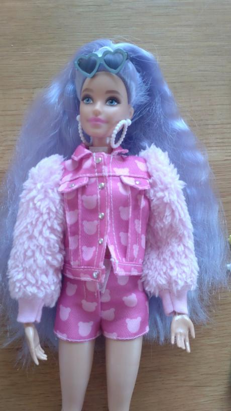 Barbie extra, 