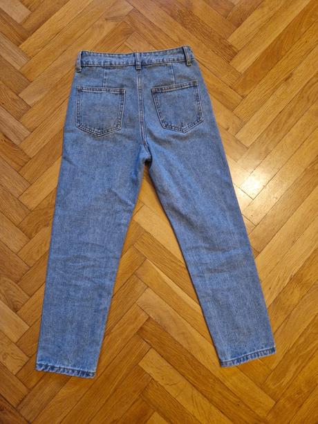 Dievcenske rifle na stihlu postavu 10-11 rokov, 146