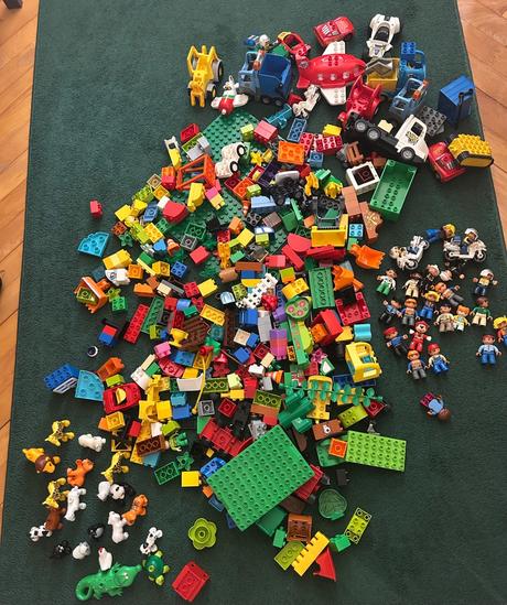 Lego duplo ( vyše 6kg),