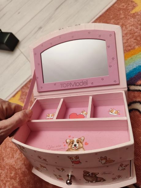 Šperkovnica top model,