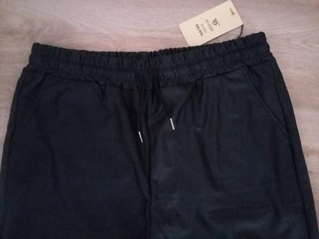 Nové koženkové nohavice s visačkou, xl