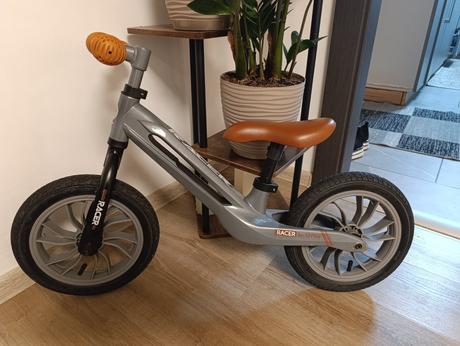 Odrážadlo racer, qplay