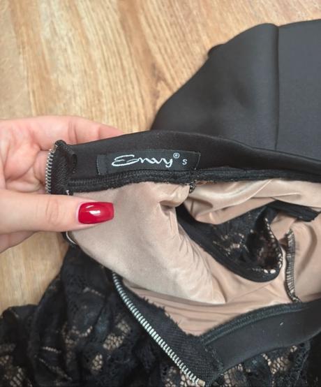 Cipkovane saty zn. envy, envy,s