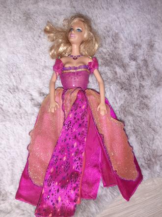 Barbie princezná liana, 