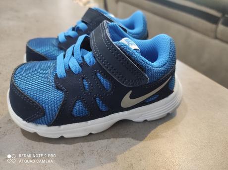 Nike tenisky, nike,22
