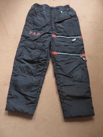 Zateplené šuštiakové nohavice - veľ. 134/140, 134