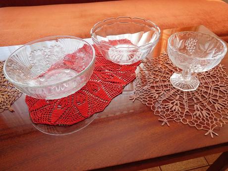 Sklenené misy, 