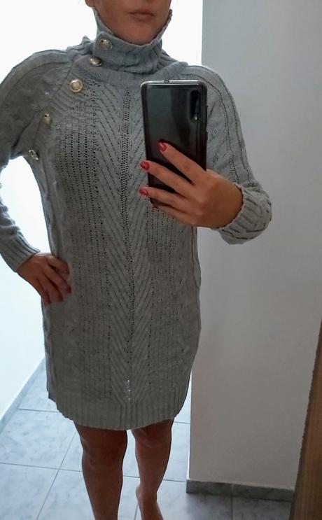 Damske rolakove pletene saty, 