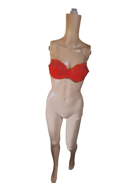 Dámska podprsenka s čipkou, 70b