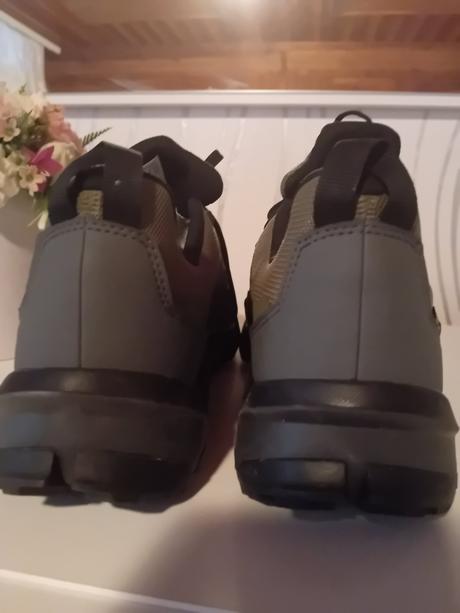 Trekové topánky, adidas,42