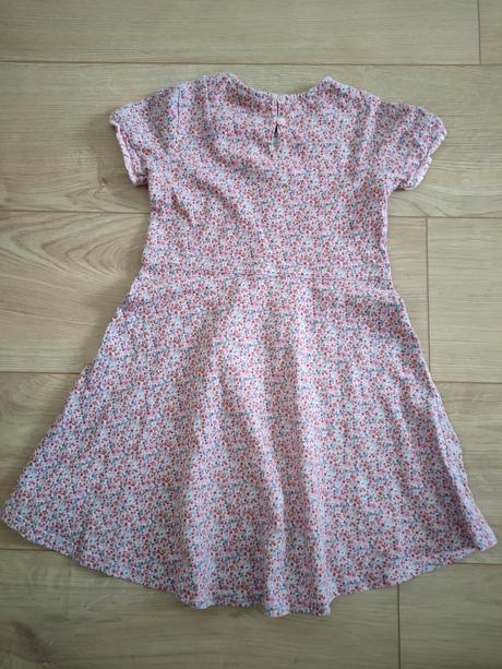 Krásne kvietkované šaty next, veľ.110, next,110