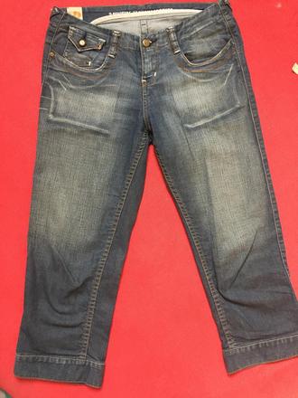 Dámske riflové trištvrťáky, m