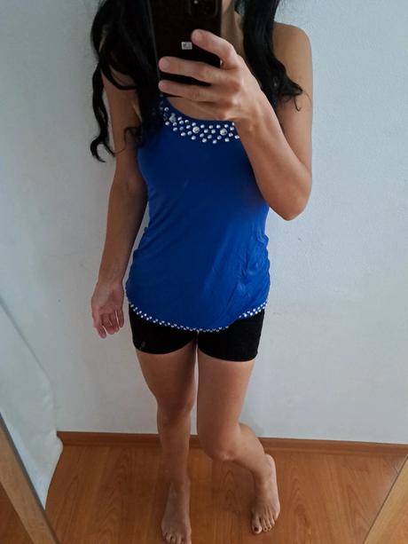 Elegantné tricko s kamienkami s-m, s