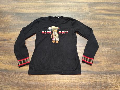 Tenký svetrík, burberry,xs