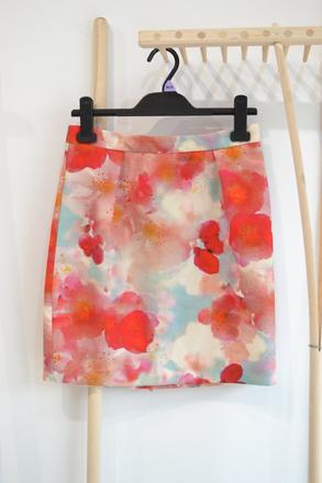 Kvetovaná sukňa s, s