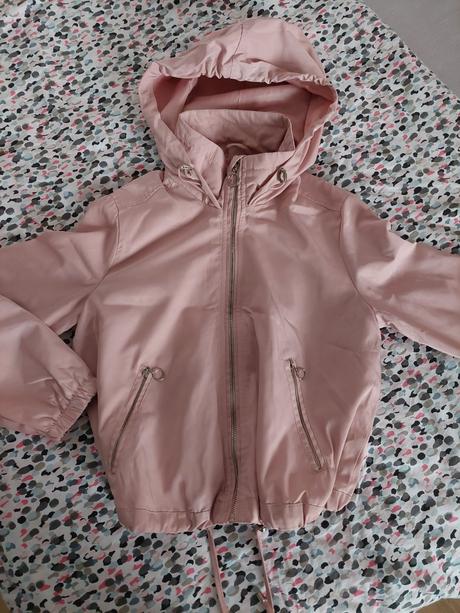 Ľahká prechodná bundička, bershka,s