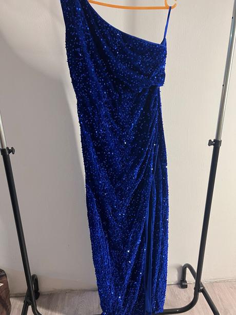 Flitrové spoločenské šaty, l