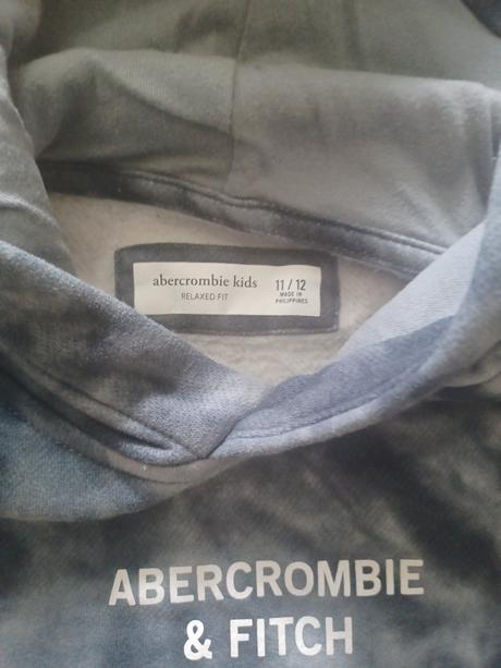 Predám detskú značkovú mikinu, 152